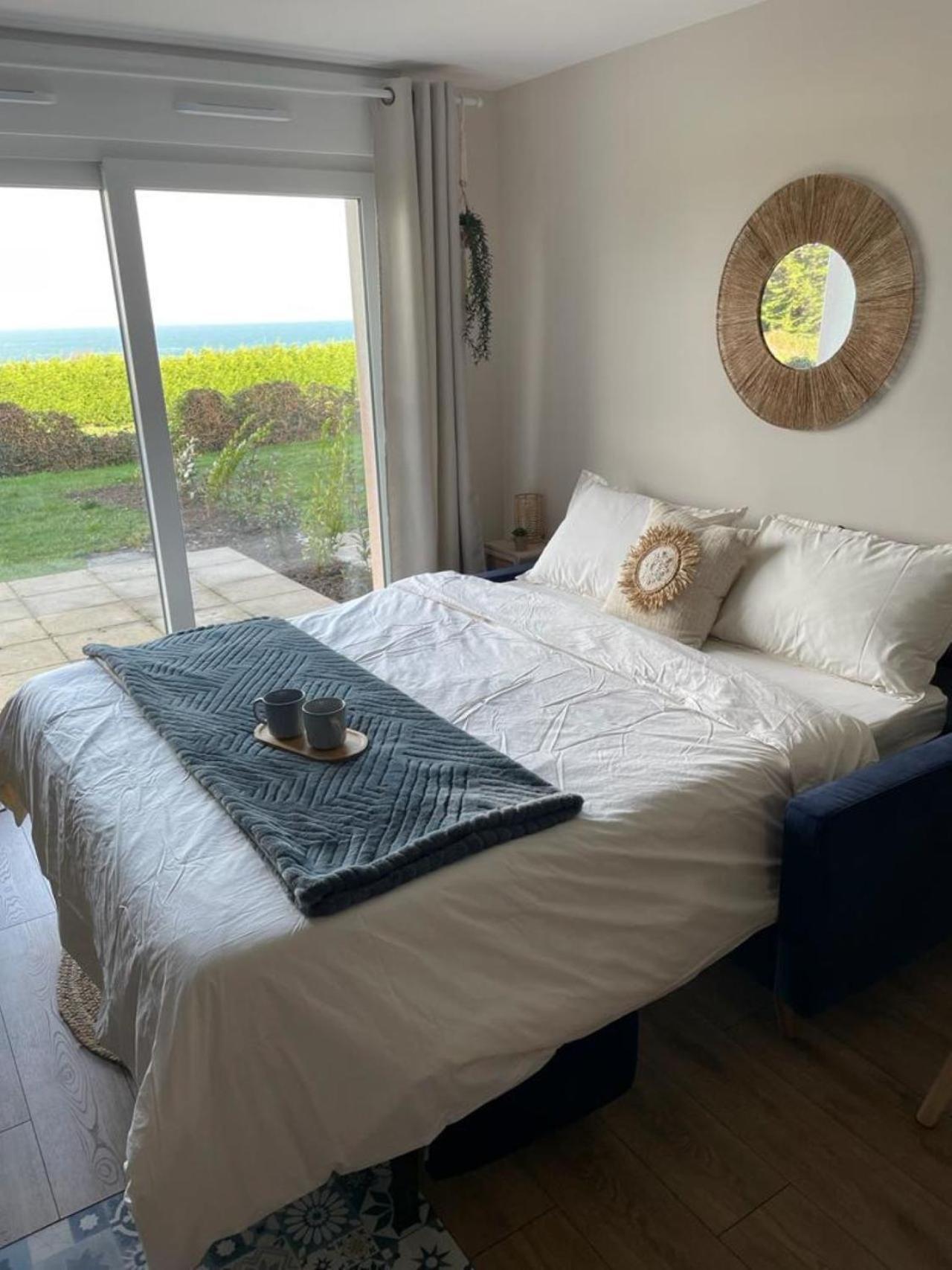 Bienvenue Au L'escale Bleue Avec Vue Et Sur Le Cap Frehel Apartment Saint-Cast-le-Guildo